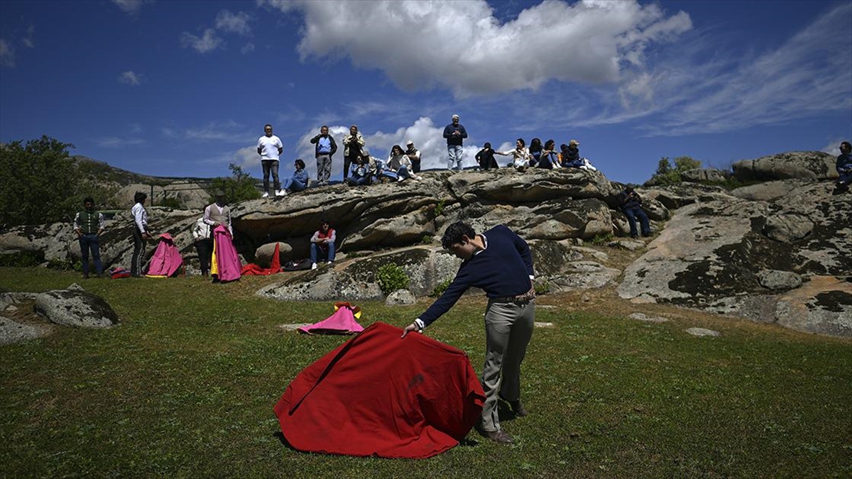 İspanya'da Matadorlar Boğa Güreşlerinde Yeni Sezona Hazırlanıyor
