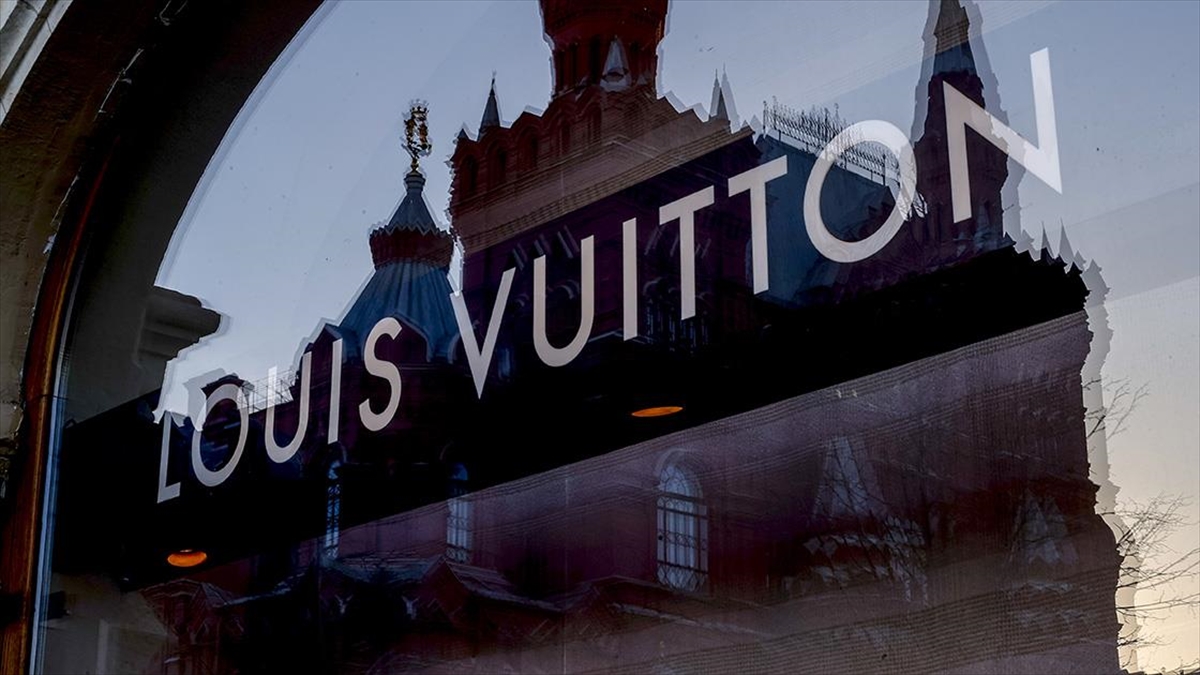 Hisseleri Rekor Kıran Fransız Lvmh'nin Piyasa Değeri 500 Milyar Doları Aştı