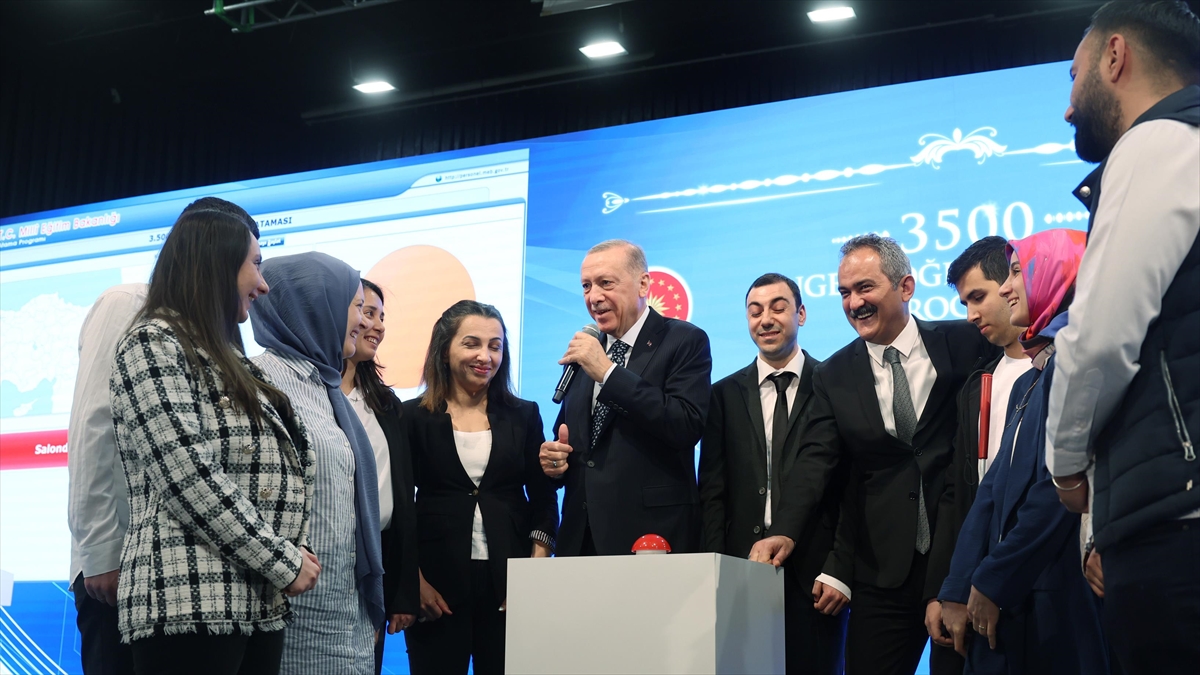 Meb'e Başvuru Yapan 4 Bin 300 Engelli Öğretmenin Tamamına Atama Müjdesi