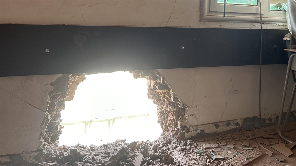 Sudan'ın Başkenti Hartum'daki 4 Hapishanede Tutulan Mahkumlar Firar Etti