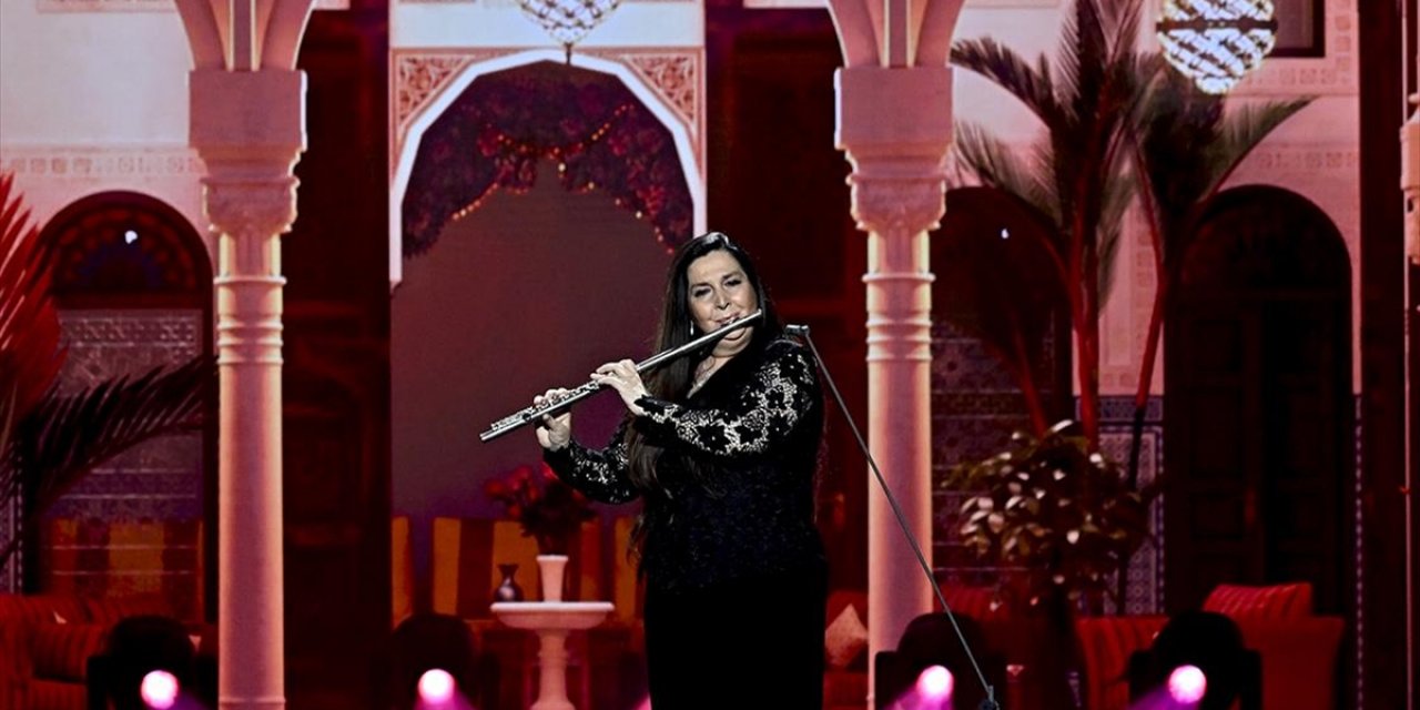 Kutluer, "Bravo" Müzik Ödülünü Aldı