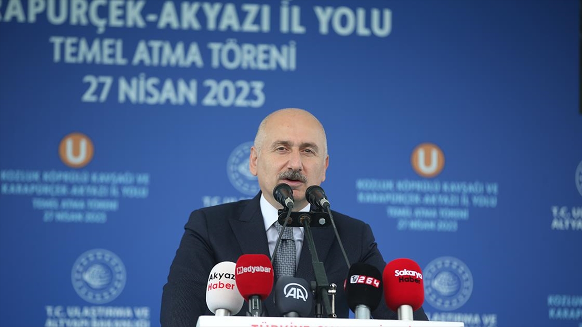 Sakarya'da Kozluk Köprülü Kavşağı Ve Karapürçek-akyazı İl Yolunun Temeli Atıldı