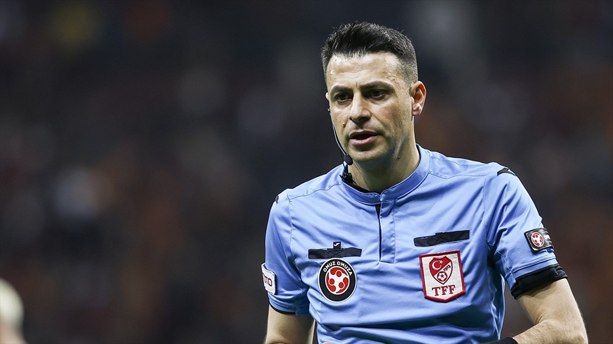 Beşiktaş-galatasaray Derbisini Hakem Ali Şansalan Yönetecek