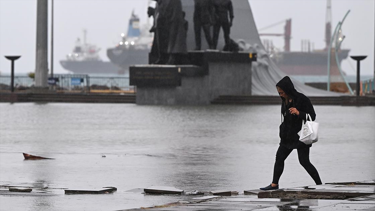 Osmaniye, Hatay Ve Kahramanmaraş İçin Gök Gürültülü Sağanak Uyarısı
