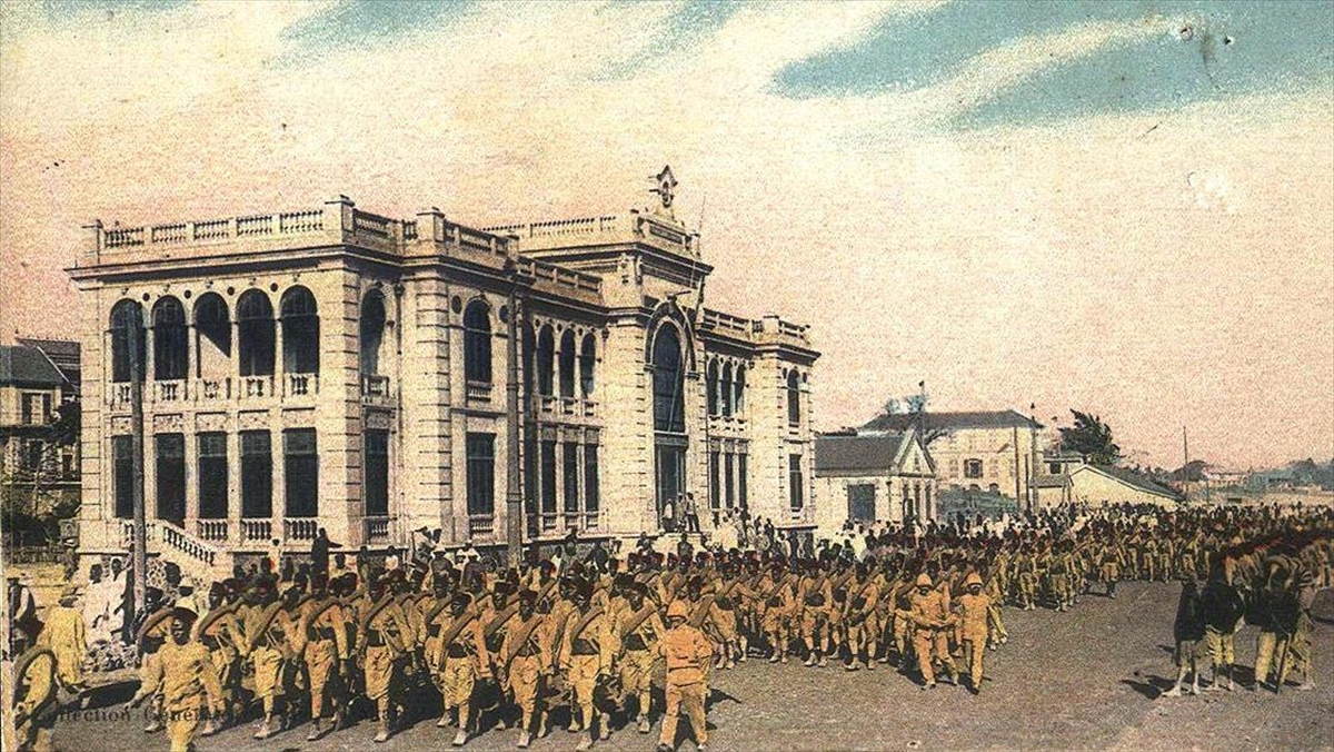 Fransa İçin Savaştırılan "senegalli Nişancılar" Ülkelerine Dönüş Yolunda