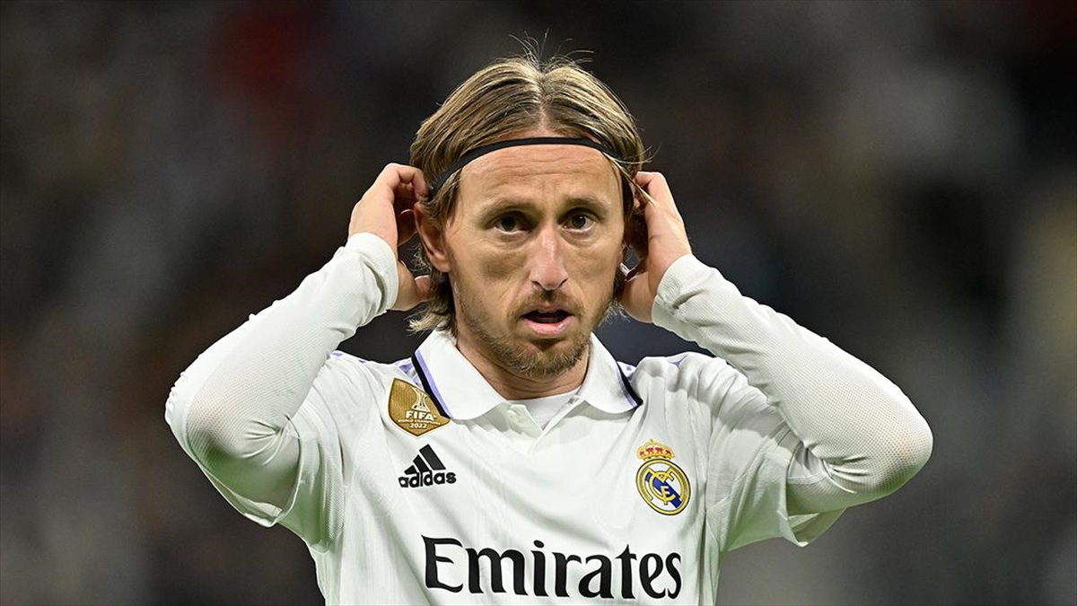Real Madrid'de Luka Modric Sakatlandı