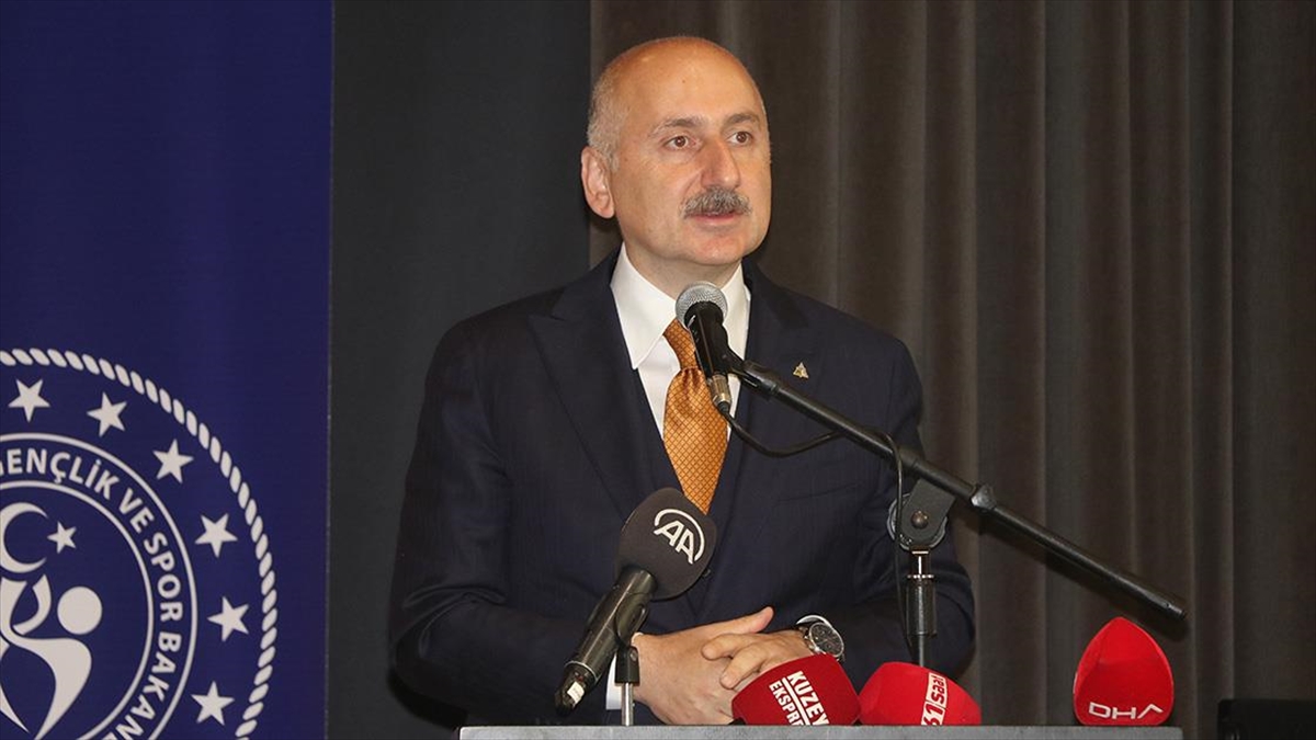 Bakan Karaismailoğlu: Amatör Spor Kulüplerinin Geliştirilmesi Konusunda Çok Önemli Çalışmalar Yapacağız