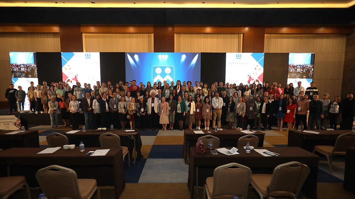 Türk Dünyasından Çocuk Doktorları Kktc'deki Eğitim Toplantısında Buluştu