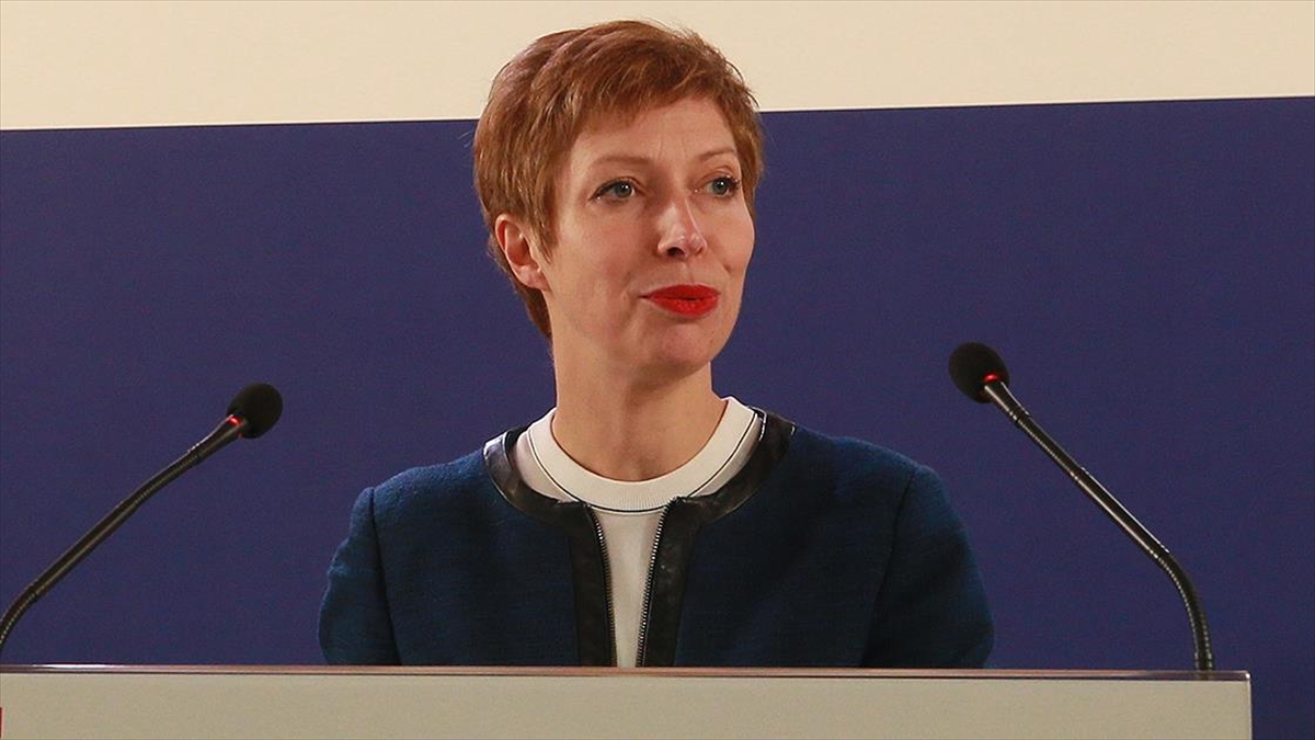 Fransız Sözcü, Abd'nin Paris'e Müdahalesine İlişkin İddiaları Yorumlamaktan Kaçındı