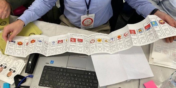 Yurt dışı oy pusulası mühür basılı çıktı iddiası