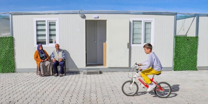 Kültür Ve Turizm Bakanlığınca Malatya'da Kurulan Konteyner Kente Aileler Yerleştiriliyor