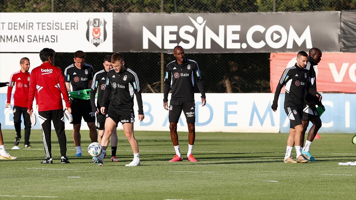 Beşiktaş'ın Antalyaspor Maçı Kamp Kadrosu Belli Oldu