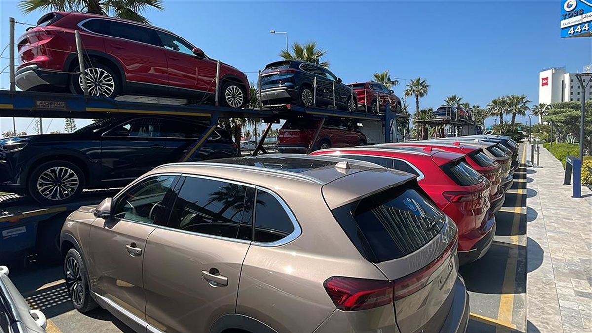 Togg'un T10x Modelleri Sahiplerine Teslim Edilmek Üzere İstanbul'a Gelmeye Devam Ediyor