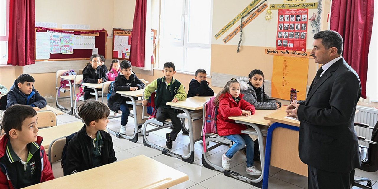 Öğrencilerden 72 Bin 89'u Okuluna Döndü