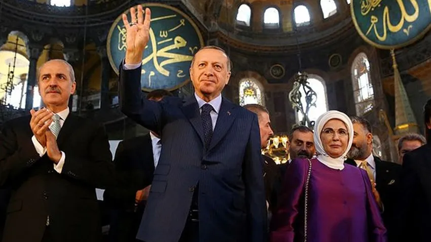 Erdoğan, seçim programını Ayasofya'da sonlandırdı