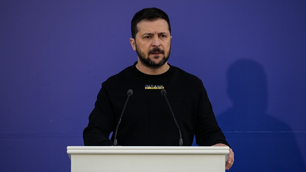 Ukrayna Devlet Başkanı Zelenskiy, Almanya'da Temaslarına Başladı