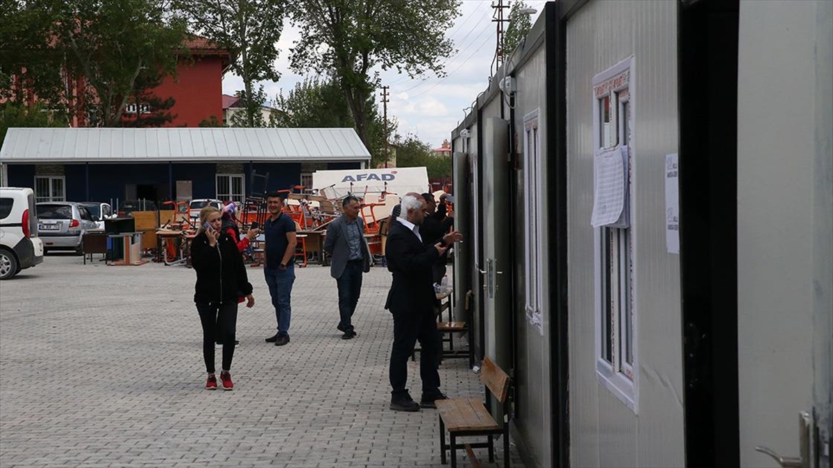 Elbistan'da Vatandaşlar Sandık Başına Gitti