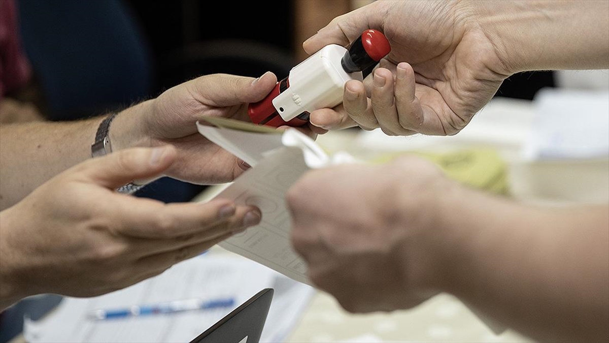 Hdp'nin, Milletvekili Genel Seçimleri'nde Oy Oranı Düştü