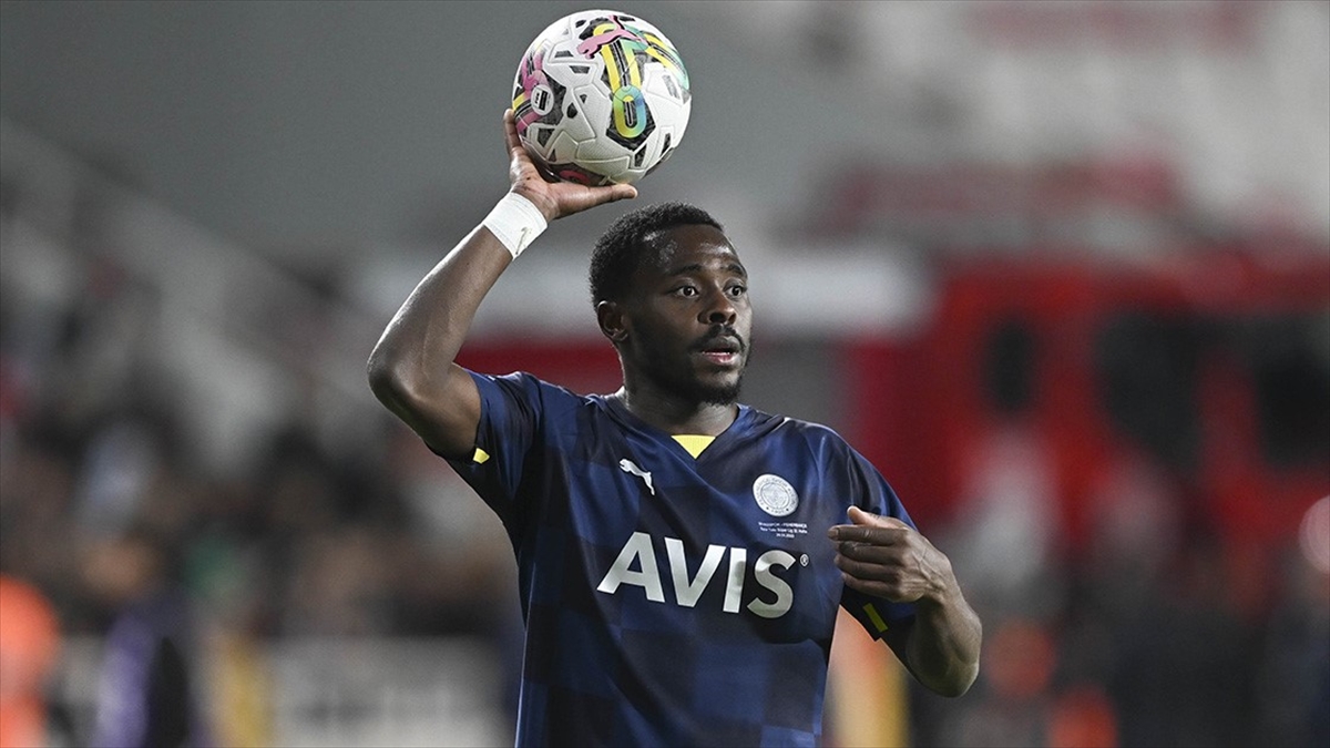 Fenerbahçe'de Sakatlanan Osayi-samuel, Trabzonspor Ve Sivasspor Maçlarını Kaçıracak