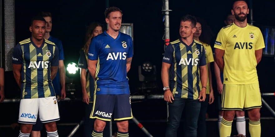 Fenerbahçe'nin Yeni Sezon Formaları Tanıtıldı