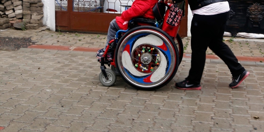 Engelli Çocuğu Olan Çalışan Anne Erken Emekli Olabilir