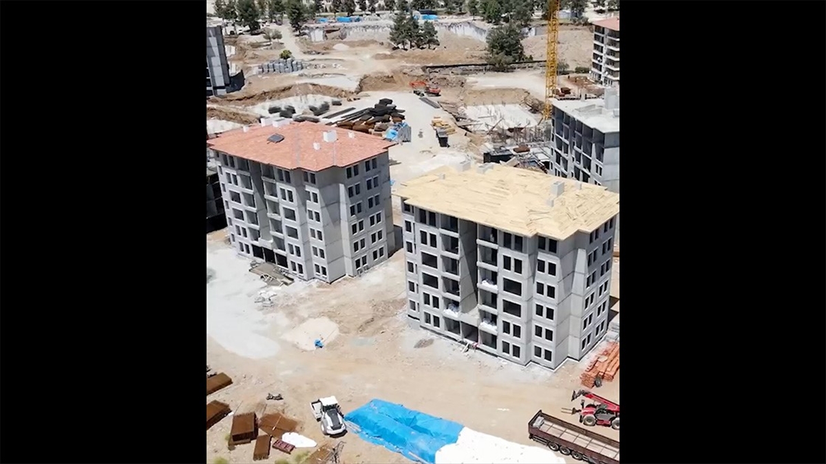 İslahiye'de 360 Afet Konutunun Kaba İnşaatı Kurban Bayramı'na Kadar Tamamlanacak