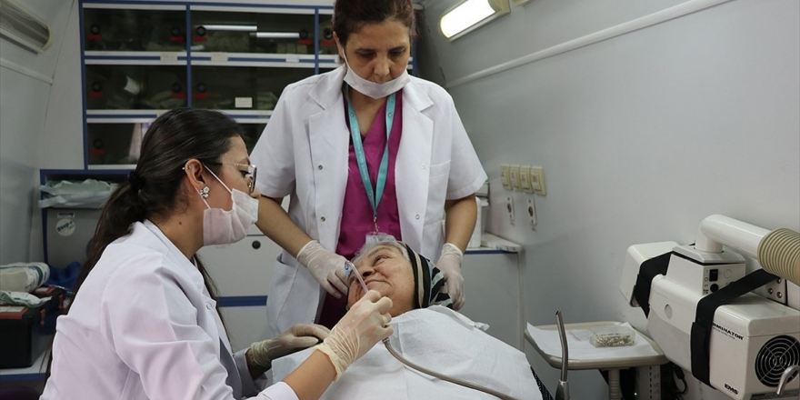 Diş Kliniğini Hastaların Ayağına Götürüyorlar