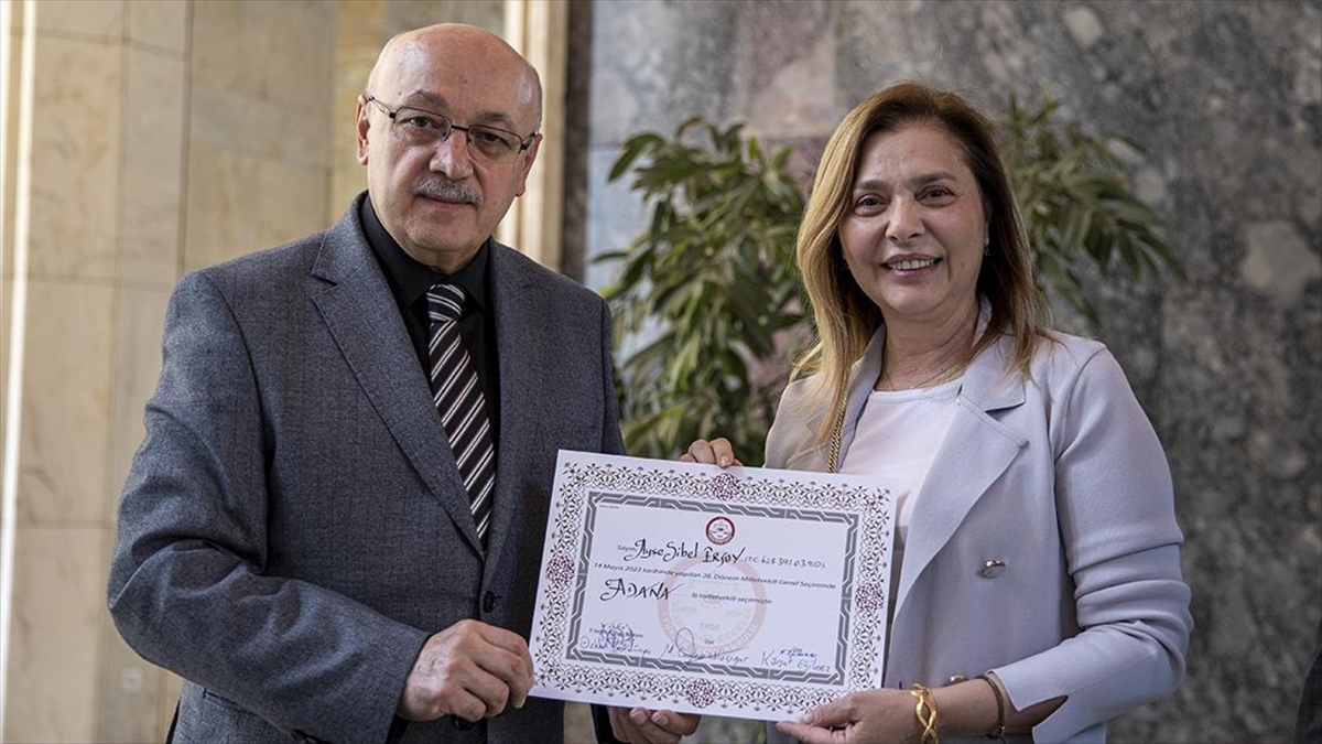 Meclis'te İlk Kaydı Mhp Adana Milletvekili Ayşe Sibel Ersoy Yaptırdı