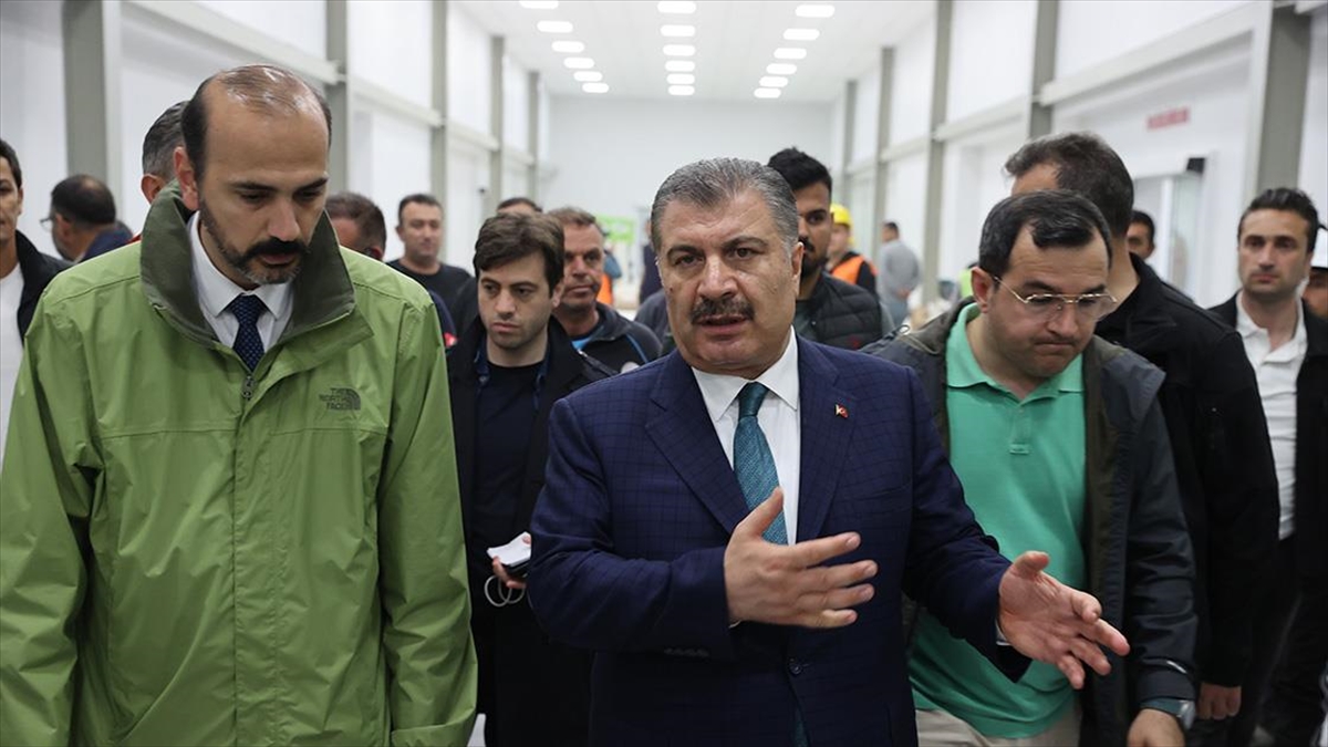 Bakan Koca, Açılışı Bugün Yapılacak Defne Devlet Hastanesi'nde İncelemelerde Bulundu