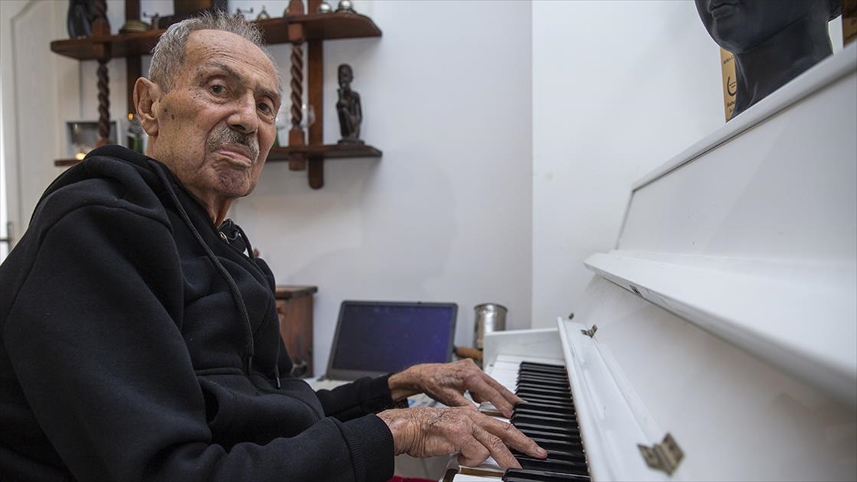 Caz Sanatçısı İlham Gencer Vefat Etti