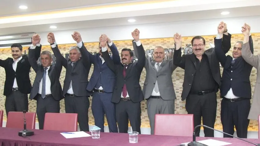 DEVA'dan istifa edip AK Parti'ye geçtiler: "Hayal kırıklığına uğradık"