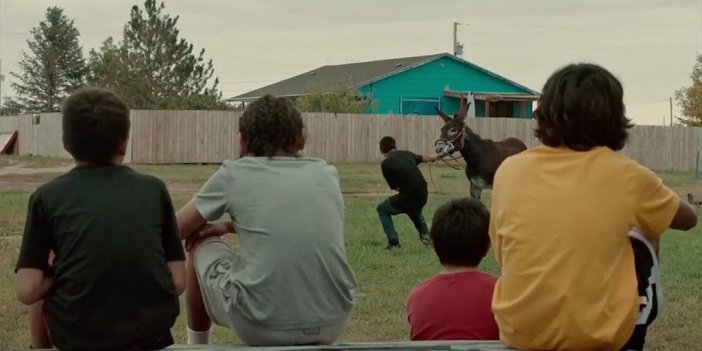 'savaş Atı' Aidiyet Arayışındaki İki Gencin Büyüme Öykülerini Beyaz Perdeye Taşıyor