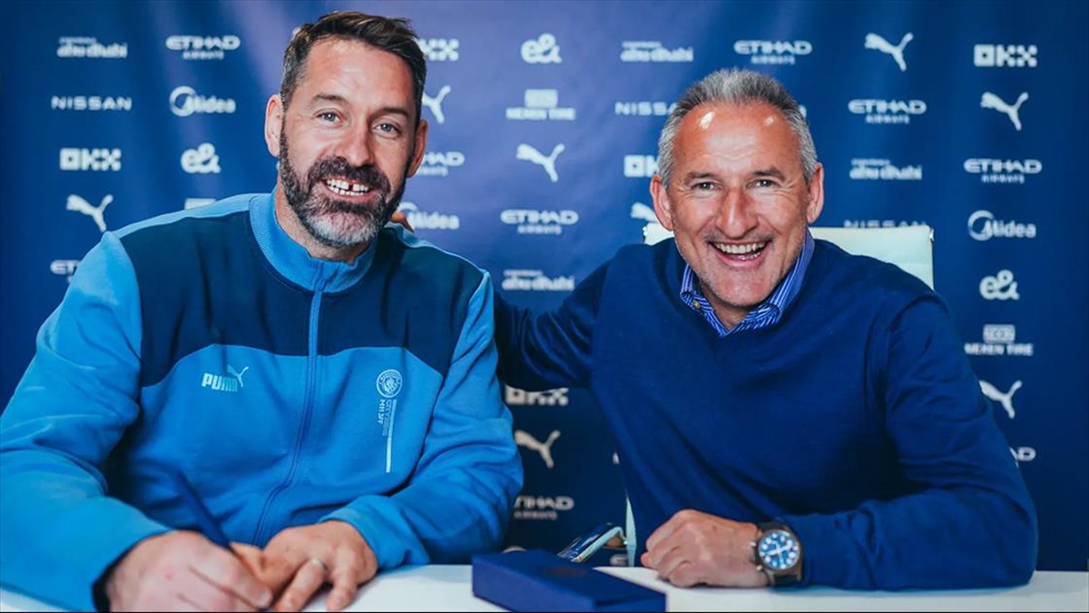 Manchester City, Tecrübeli Kaleci Scott Carson'ın Sözleşmesini Bir Yıl Uzattı