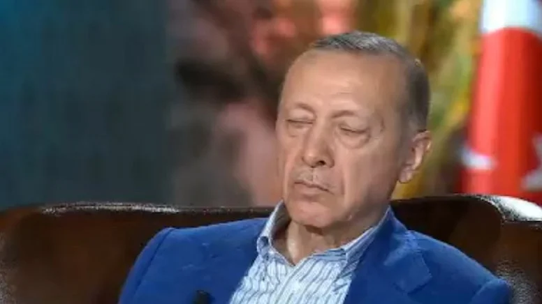 Erdoğan’ın içinin geçtiği anlar sosyal medyada gündem oldu