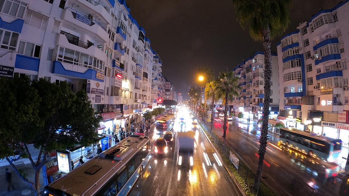 Antalya İçin Kuvvetli Yağış Uyarısı