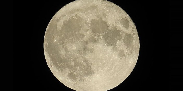 Çin, 2030'a Dek Ay'a Ayak Basmayı Hedefliyor