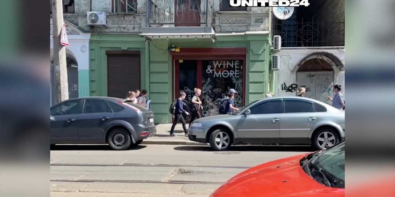 Zelenskiy'den, Kiev'e Yapılan Füze Saldırısına Tepki