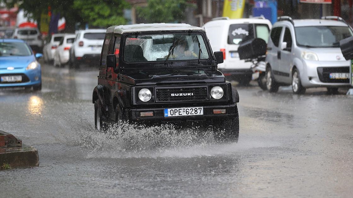 Trakya'da Kuvvetli Sağanak Etkili Oldu