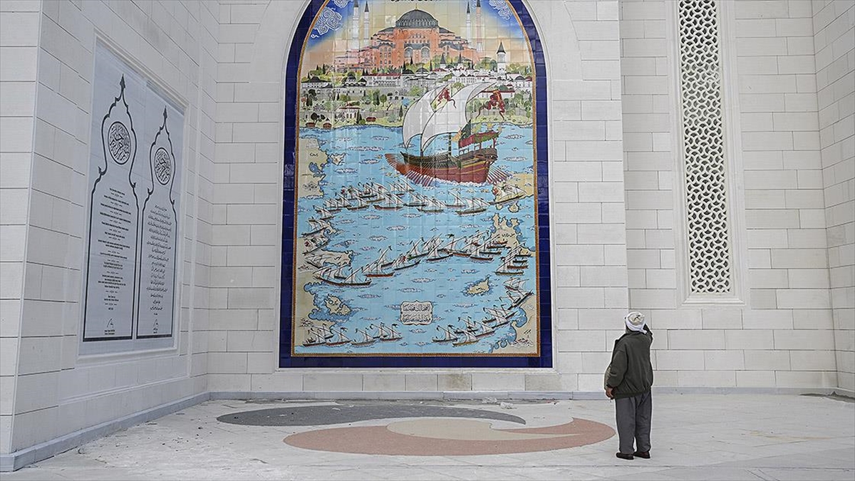 Levent'teki Barbaros Hayreddin Paşa Camisi, Mimarisi Ve Sanatıyla Öne Çıkıyor