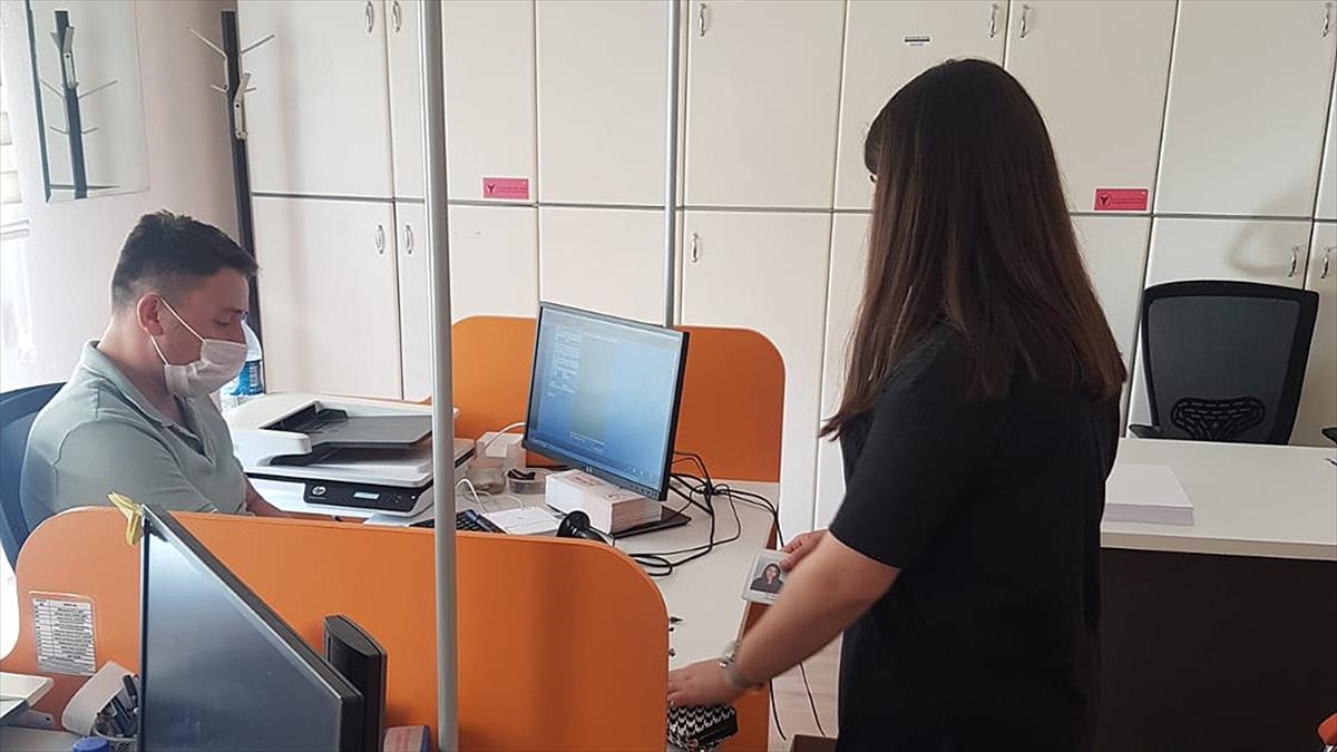 Nüfus Müdürlükleri Lgs'ye Girecek Öğrenciler İçin Açık Tutulacak