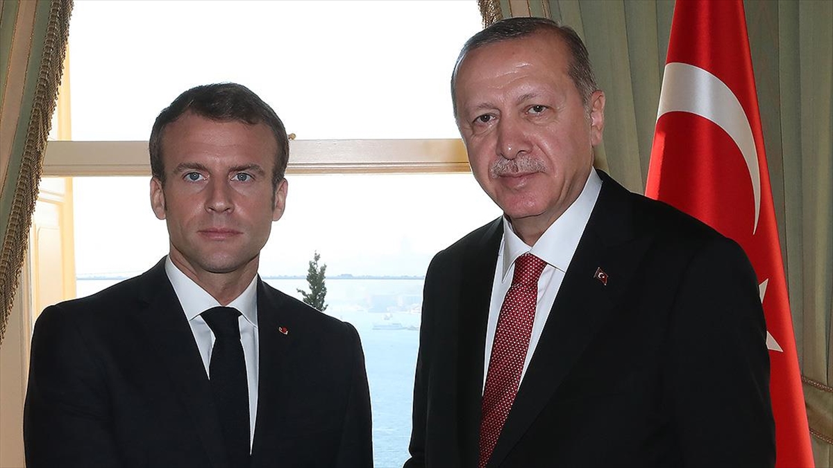 Fransız Sözcüye Göre Cumhurbaşkanı Erdoğan'ı Tebrik Eden Macron İlişkileri İlerletmeyi İstiyor