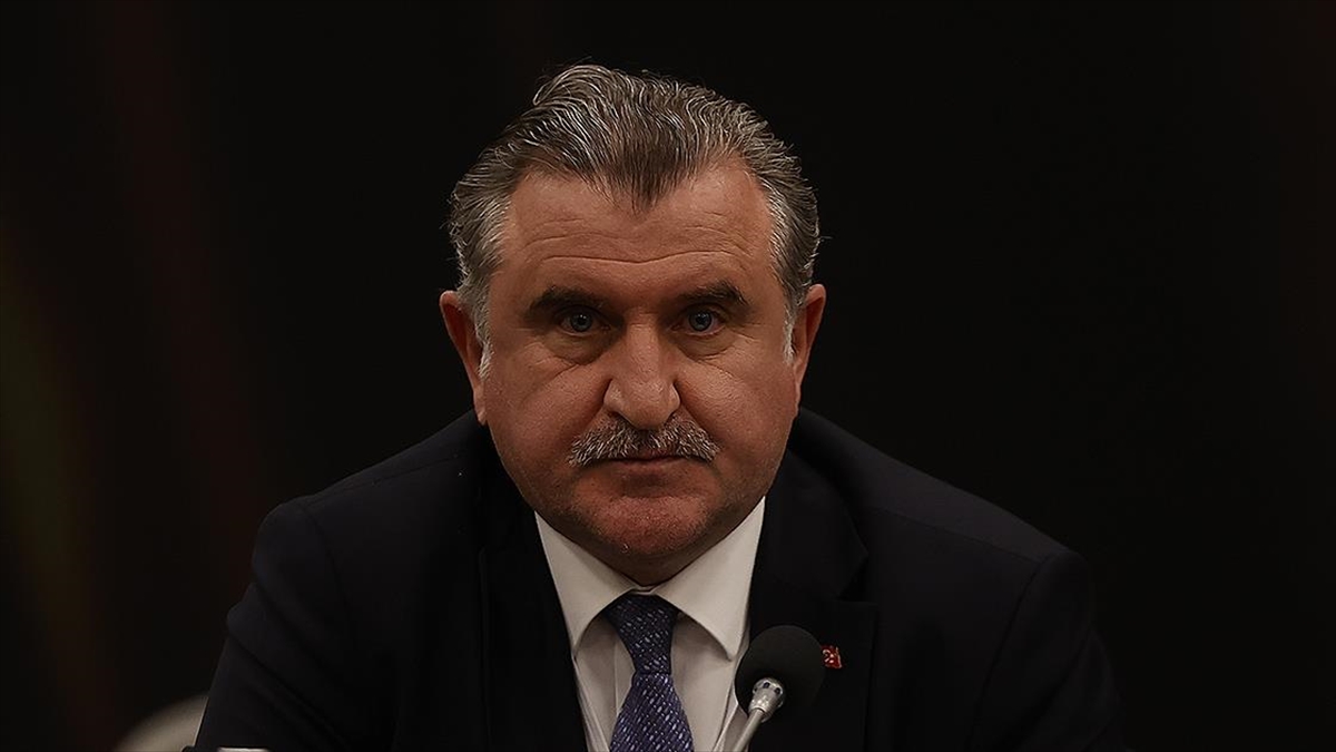 Gençlik Ve Spor Bakanlığı Görevine Osman Aşkın Bak Getirildi