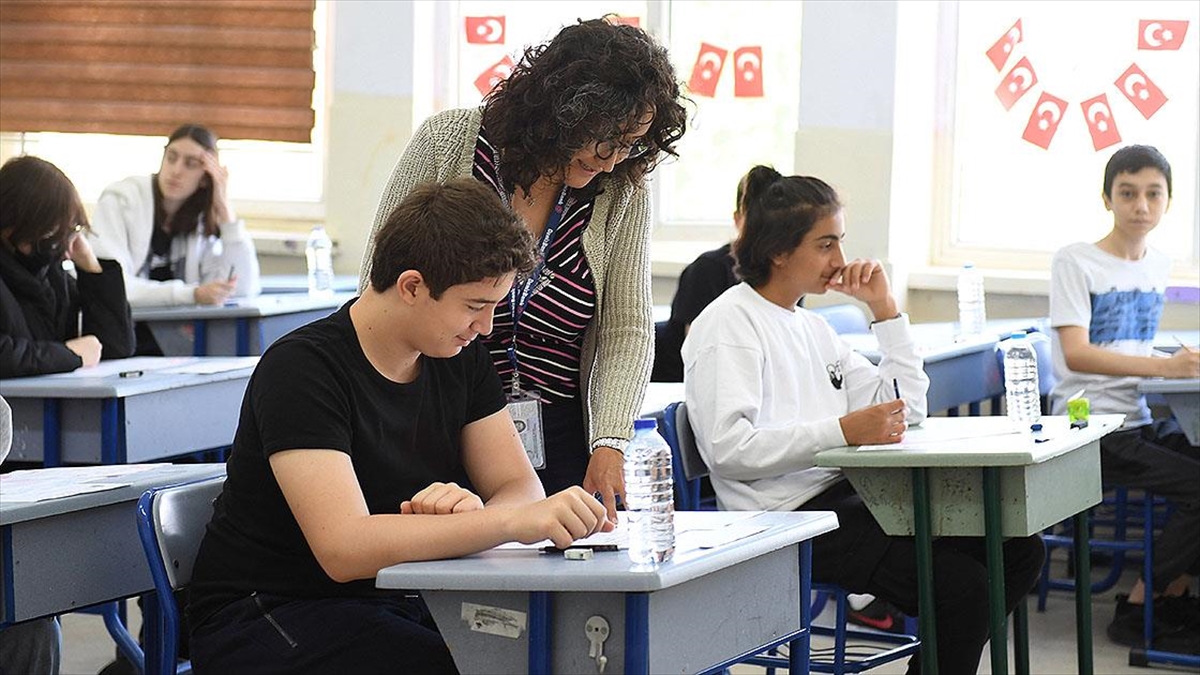 Lgs Merkezi Sınavı Yapıldı