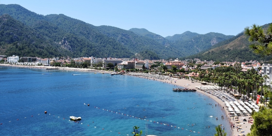 'Turizmde Her Güne Rekor Haberiyle Başlıyoruz'