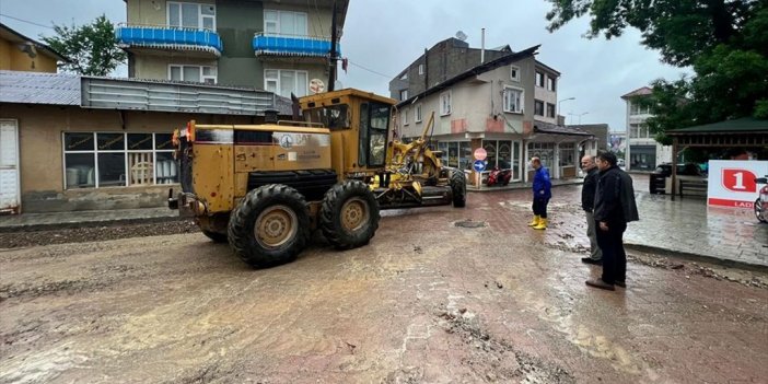 Taşkınlar Sonrası Temizlik Çalışması Başladı