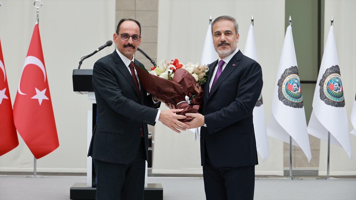 Mit Başkanlığında Devir Teslim