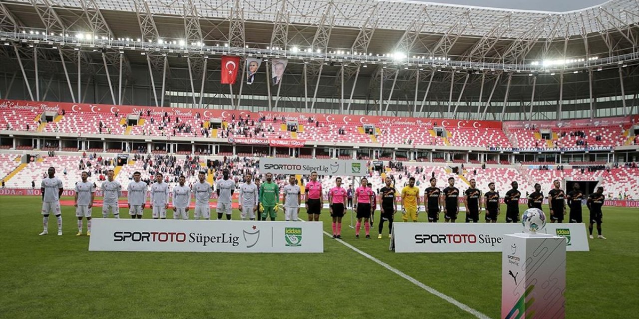 Sivasspor Ve Kayserispor Sezonun Son Maçında puanı paylaştı