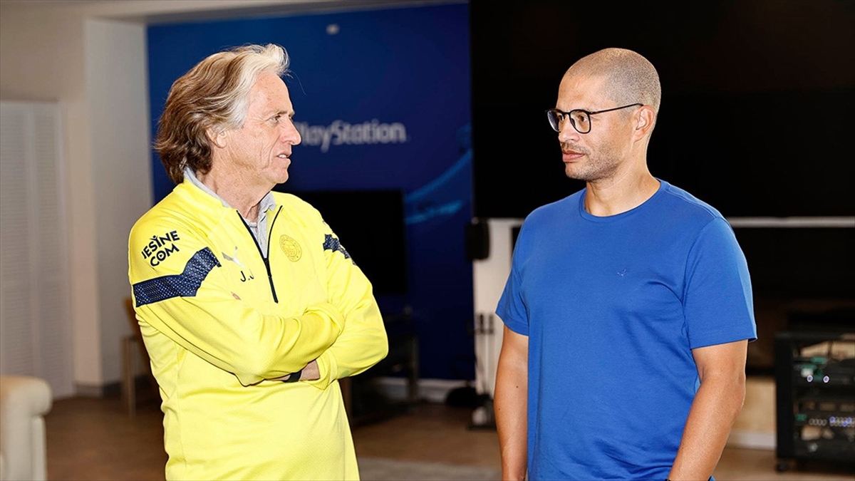 Alex De Souza'dan Fenerbahçe'ye Ziyaret