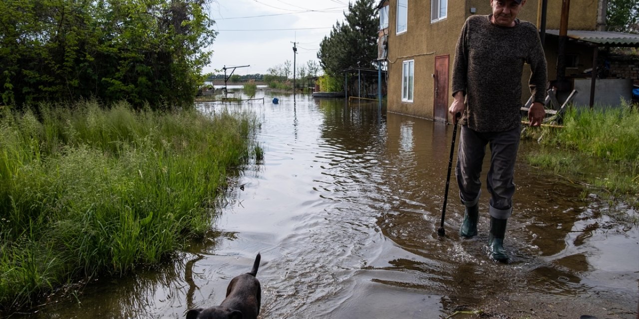 Bm, Dnipro Nehrinin İki Tarafında Yardıma Muhtaç Ukraynalılara Ulaşacak