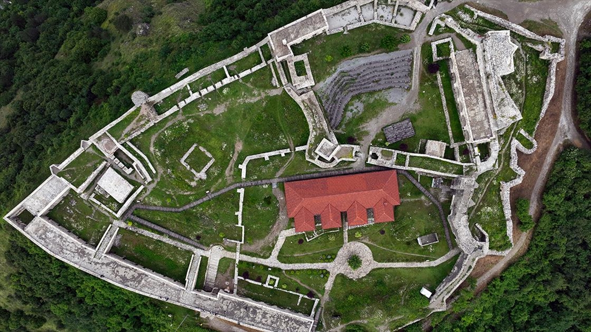 Osmanlı'nın Prizren'deki Ecdat Yadigarı Eserleri Balkan Tarihine Işık Tutuyor